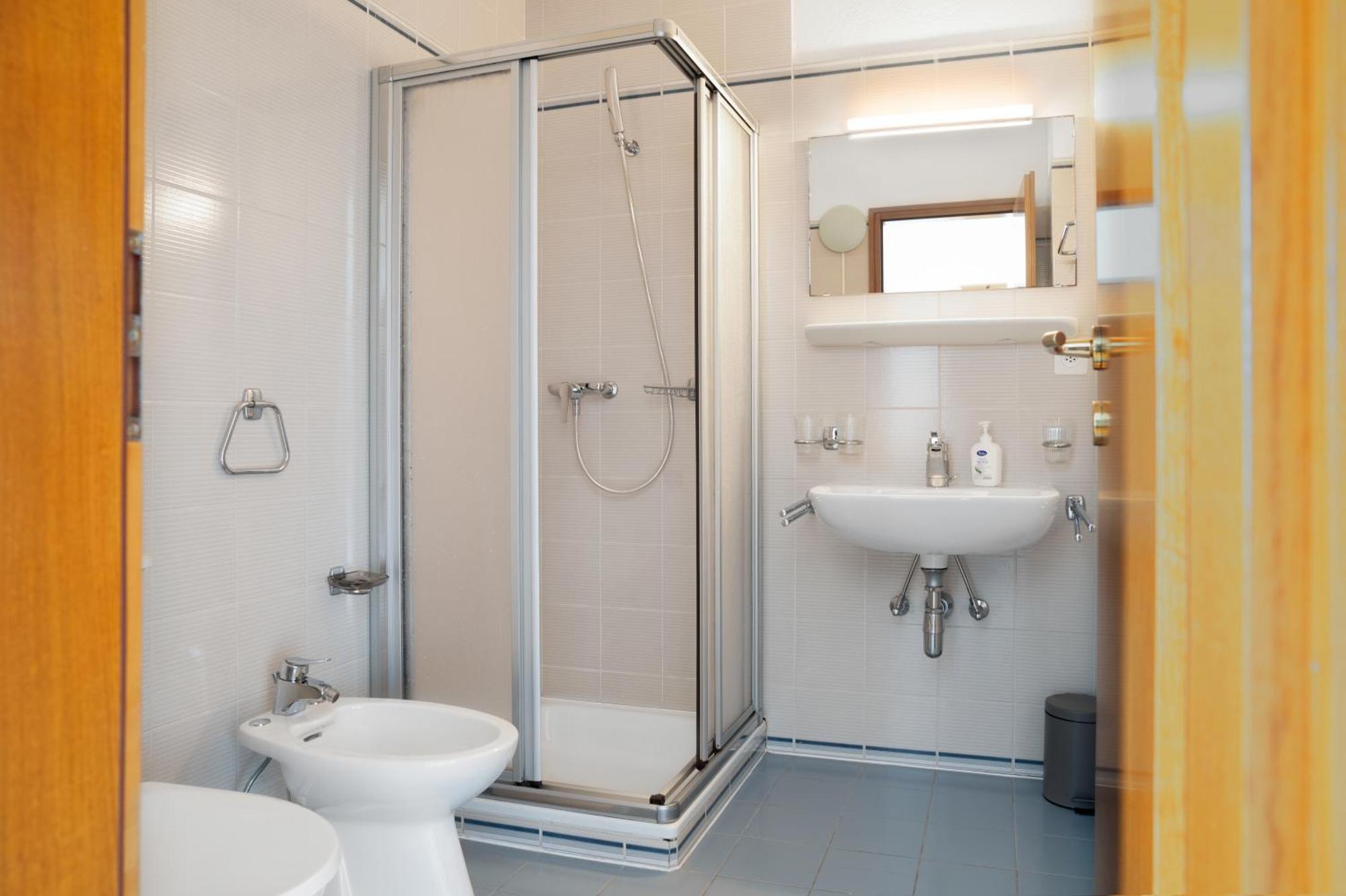 Val Colla B&B Lugano Ngoại thất bức ảnh